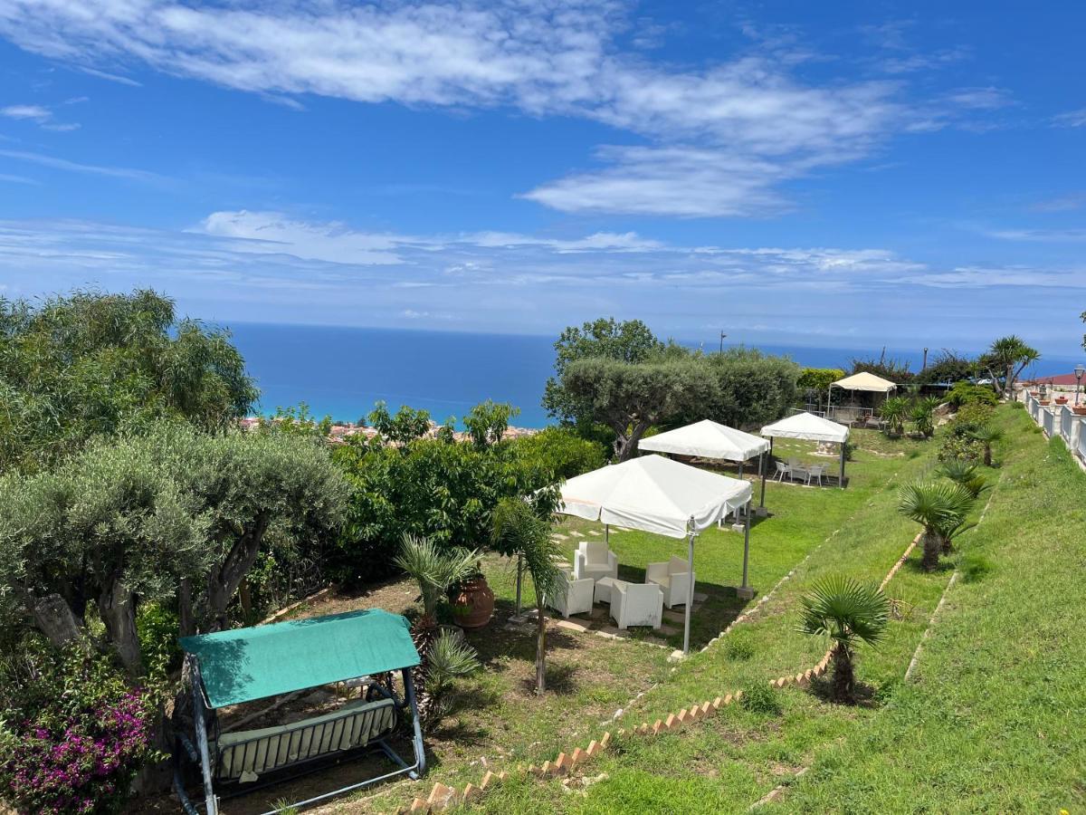 Villa Del Conte Drapia Exterior photo